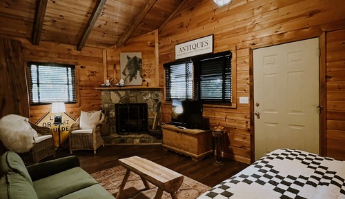 Cabaña superior, 1 cama de matrimonio grande, junto a la montaña (Pet Friendly)