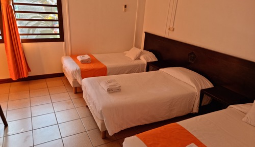 Habitación triple clásica
