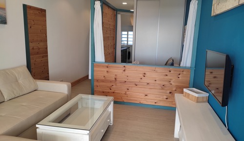 Estudio clásico, baño privado, vistas a la playa (Studio)