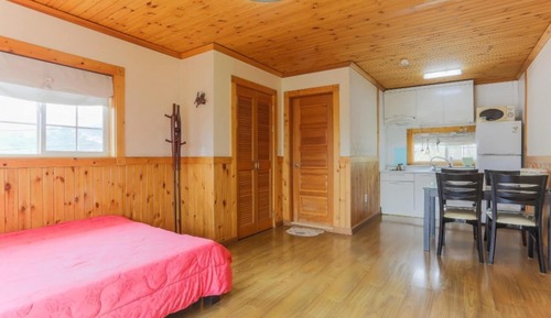 Room (Love room (Studio))