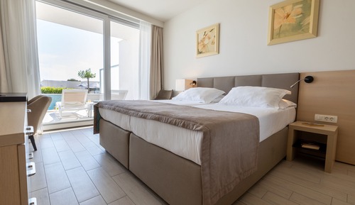 Junior Suite with Private Pool Sea Facing