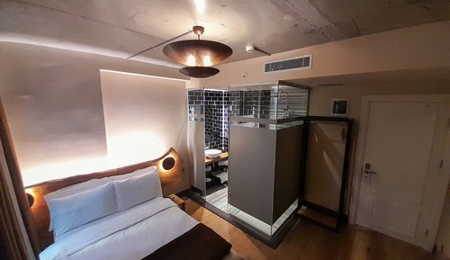 Economy Room