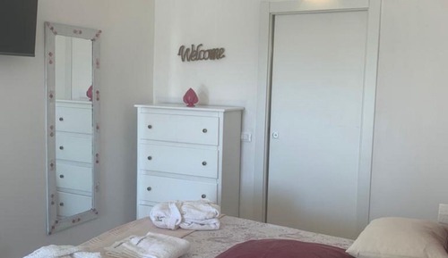Apartamento superior, baño privado, vistas al parque (Appartamento in Villa )