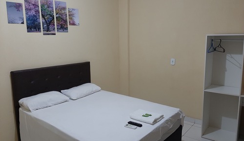 Habitación estándar con 1 cama doble o 2 individuales