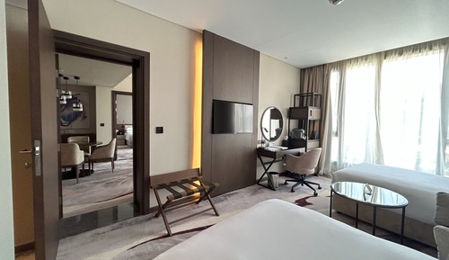 Suite, 1 cama de matrimonio grande, Acceso al salón del club