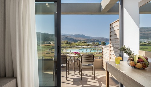 Habitación Deluxe doble, vistas parciales al mar
