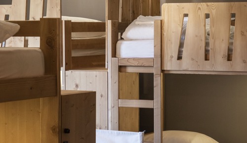 Dormitorio compartido clásico
