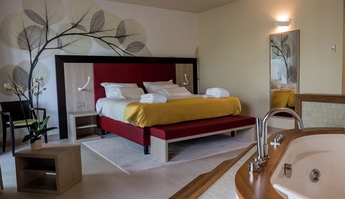Suite, bañera de hidromasaje