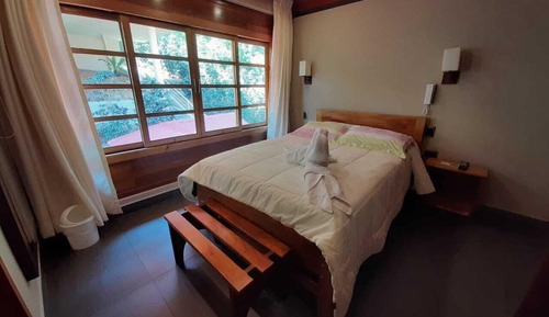 Habitación individual básica, baño privado