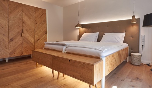 Habitación básica con 1 cama doble o 2 individuales