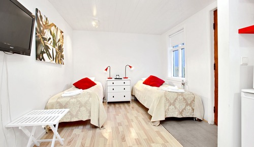 Estudio (2 Adults)