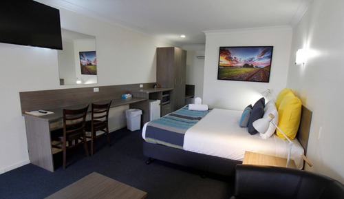 Habitación ejecutiva, 1 cama de matrimonio grande, microondas, planta baja