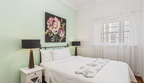Apartamento Grand, 2 habitaciones, balcón, vistas a la bahía (BayView)