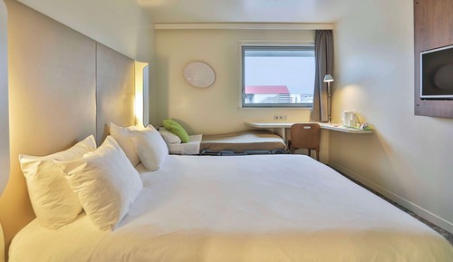 Habitación estándar, varias camas (1 Double and 1 Single bed)
