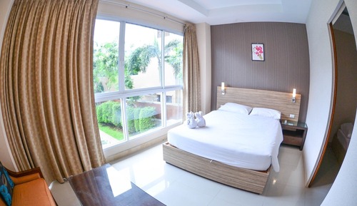 Tamnak villa with private pool