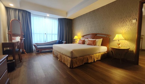 Presidential Suite