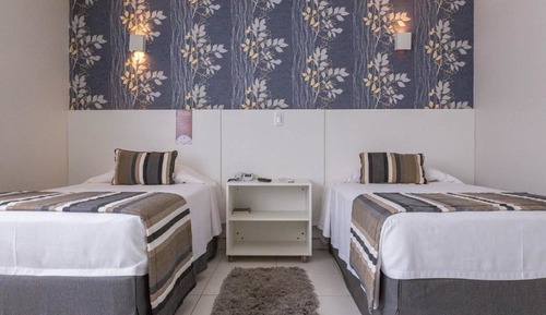 Deluxe  Twin  Room