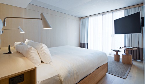Habitación estándar, 1 cama de matrimonio grande, vistas a la ciudad