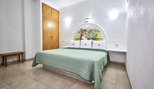 Habitación Club, vistas a la piscina
