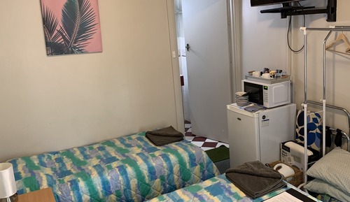 Habitación con 2 camas individuales
