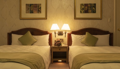 Suite, no fumadores, vistas al jardín