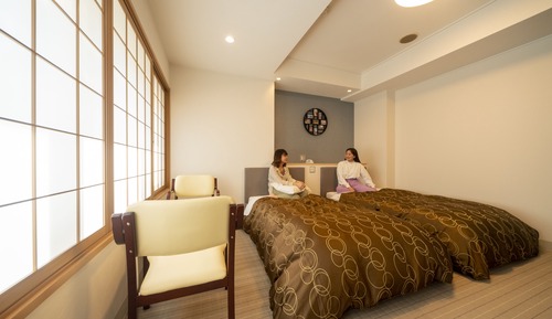 Habitación con 2 camas individuales, no fumadores, junto a la montaña