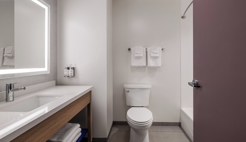 Habitación estándar, 2 camas de matrimonio (Mobility, Accessible Tub)