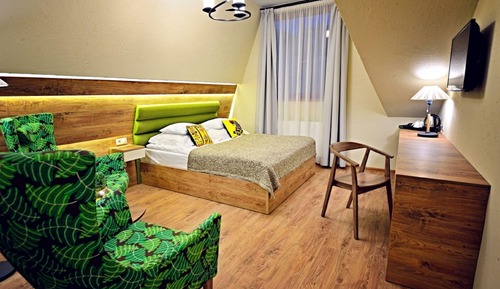 Habitación estándar con 1 cama doble o 2 individuales