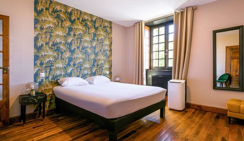 Habitación superior, 1 cama doble, vistas al jardín