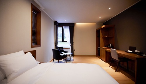 Premium Deluxe Room