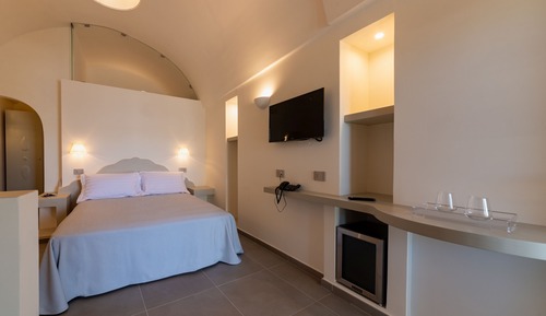 Habitación superior, balcón, vistas a la piscina