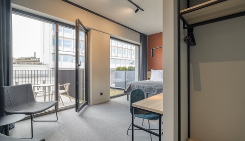 Habitación doble, balcón