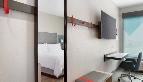 Habitación estándar, 2 camas de matrimonio, ducha adaptada (Mobility Accessible)
