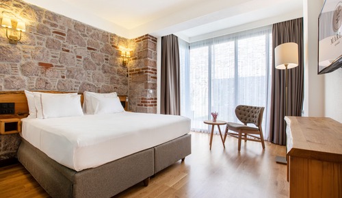 Suite with Private Garden