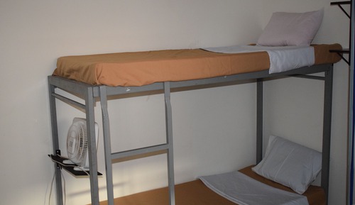 Dormitorio compartido económico, solo para mujeres