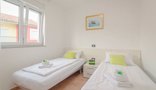 Apartamento, 2 habitaciones, balcón