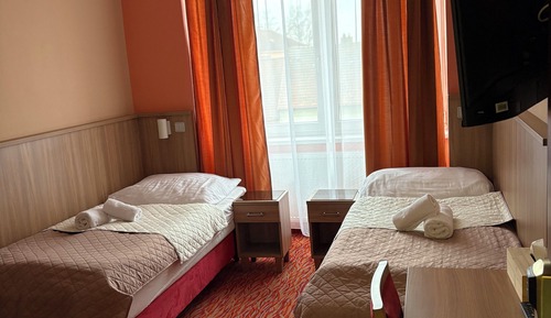 Habitación estándar con 1 cama doble o 2 individuales