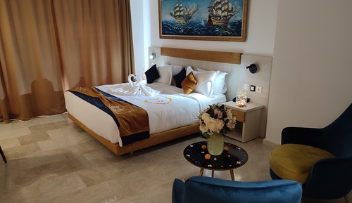 Habitación doble superior, 1 cama de matrimonio grande, no fumadores, vistas a la playa