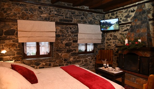 Habitación tradicional, chimenea