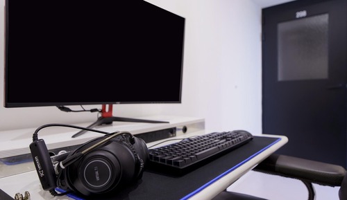Room (Couple PC Room - Breakfast Included ()