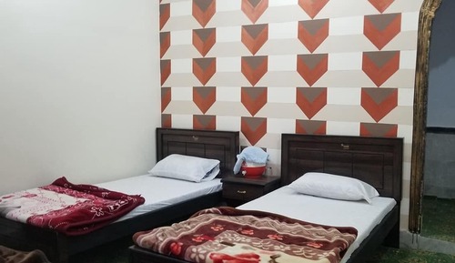Habitación estándar con 1 cama doble o 2 individuales