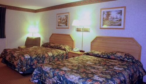 Habitación básica doble, 2 camas de matrimonio