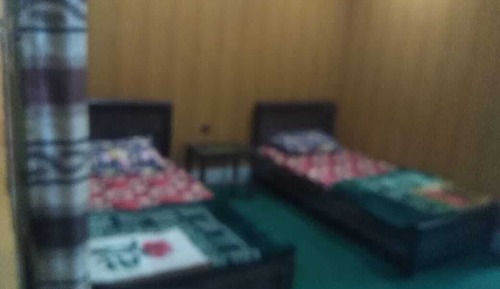 Habitación estándar con 1 cama doble o 2 individuales