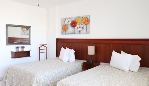 Habitación básica, 2 camas dobles