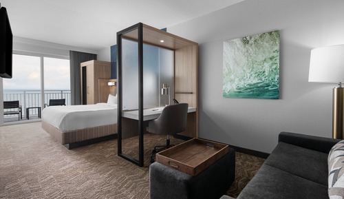 Suite, 1 cama de matrimonio grande con sofá cama, balcón, frente al mar (Hearing Accessible)
