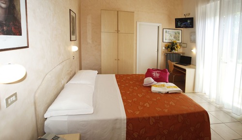 Habitación con 1 cama doble o 2 individuales
