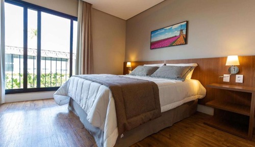 Habitación superior, 1 cama de matrimonio, vistas a la ciudad