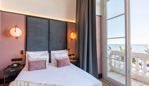 Habitación doble, balcón, vistas al río