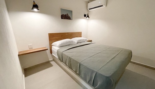 Single Studio without Balcony