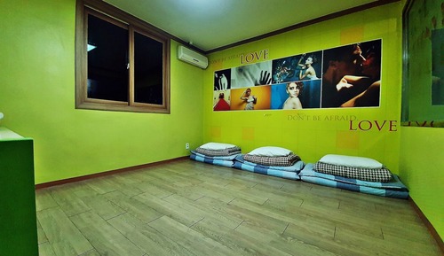 Room (Ondol)